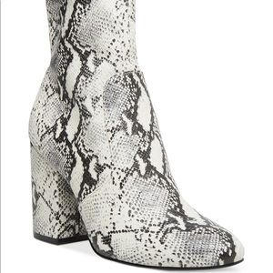 Steve Madden Girl rapidd snakeskin booties boots